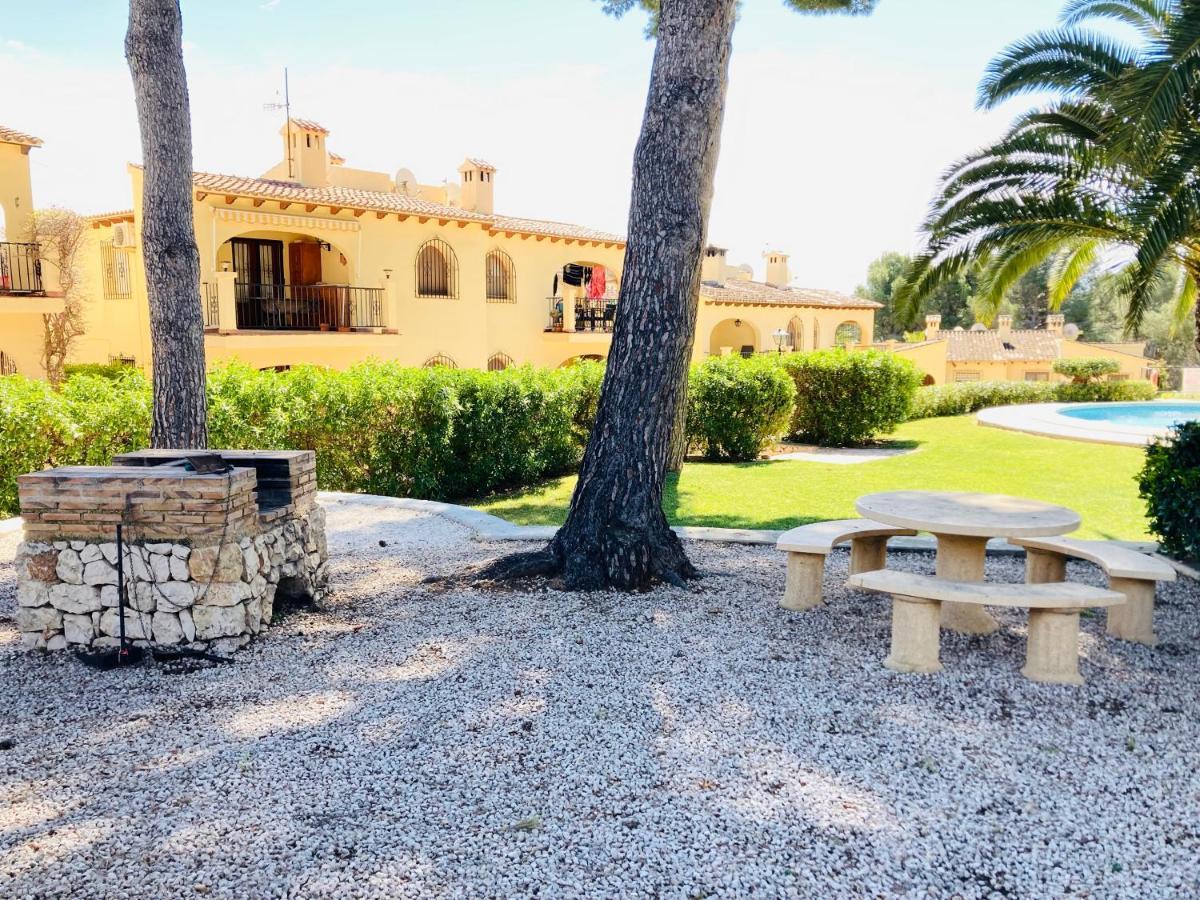Ferienwohnung Apartamento Con Terraza En Complejo Con 2 Piscinas Moraira Exterior foto